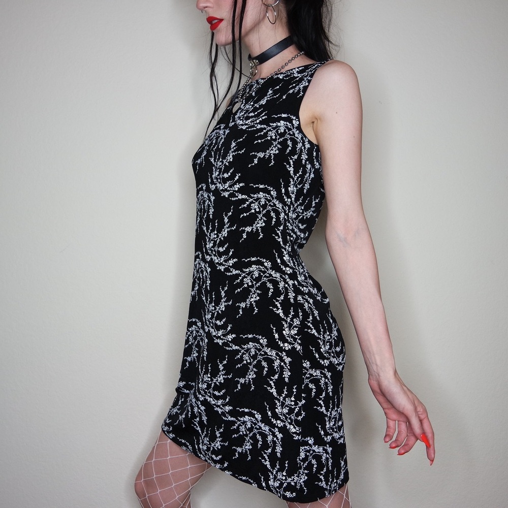 Sold - Picture 2 of 4